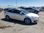 2018 Ford Focus Se Gray vin: 1FADP3F28JL288430