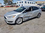 2018 Ford Focus Se Gray vin: 1FADP3F28JL288430