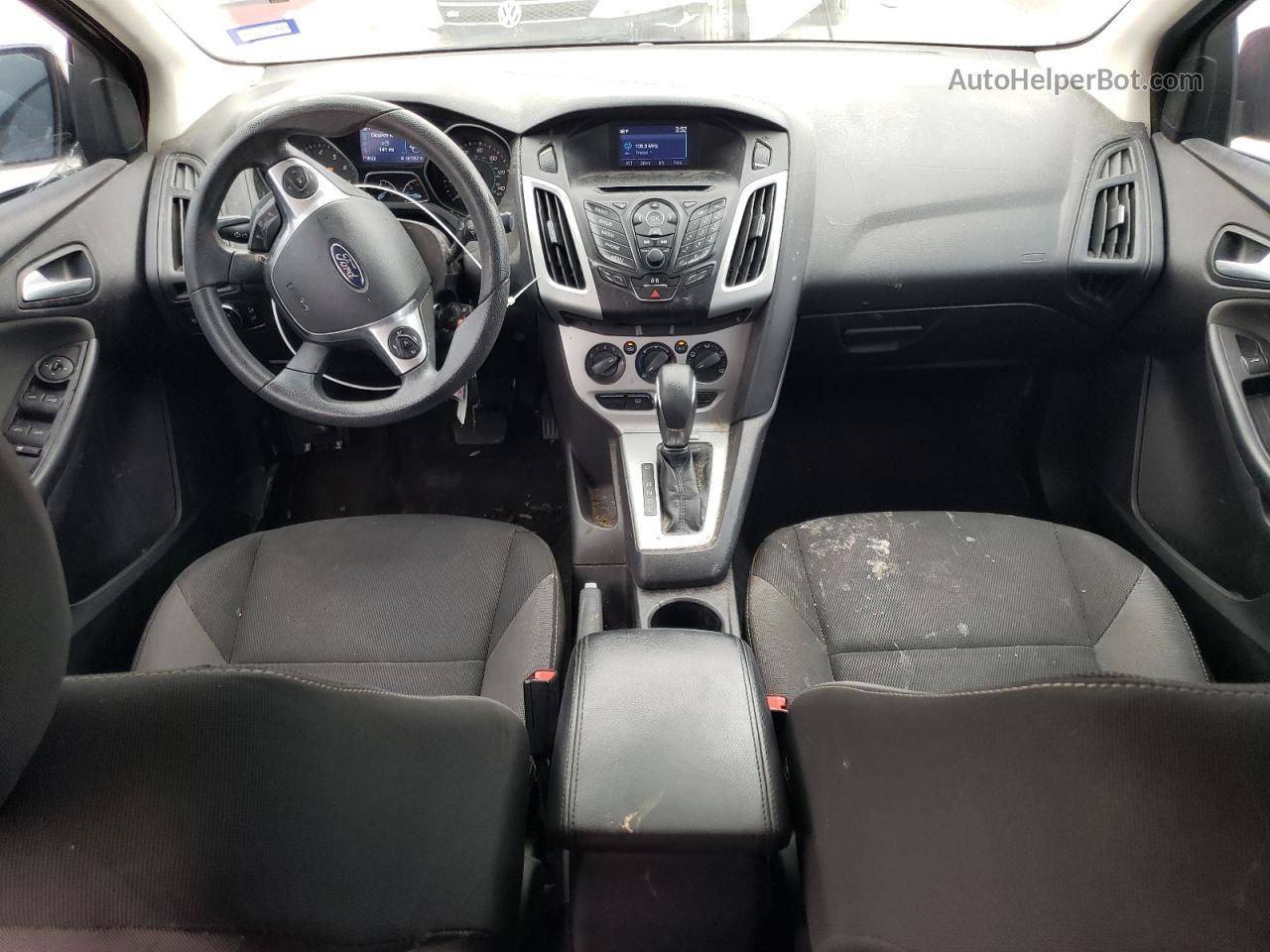 2014 Ford Focus Se Красный vin: 1FADP3F29EL236360