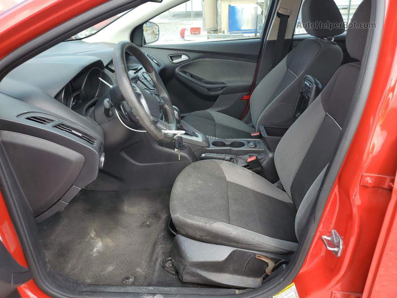 2014 Ford Focus Se Red vin: 1FADP3F29EL400853