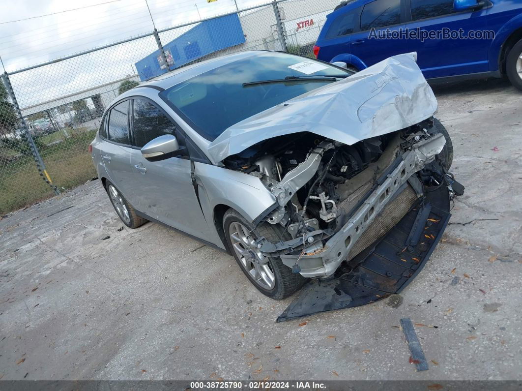 2015 Ford Focus Se Silver vin: 1FADP3F29FL215557