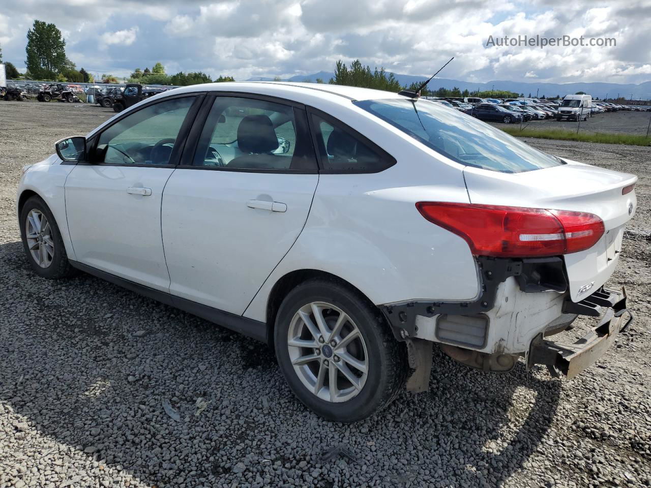 2015 Ford Focus Se White vin: 1FADP3F29FL301533