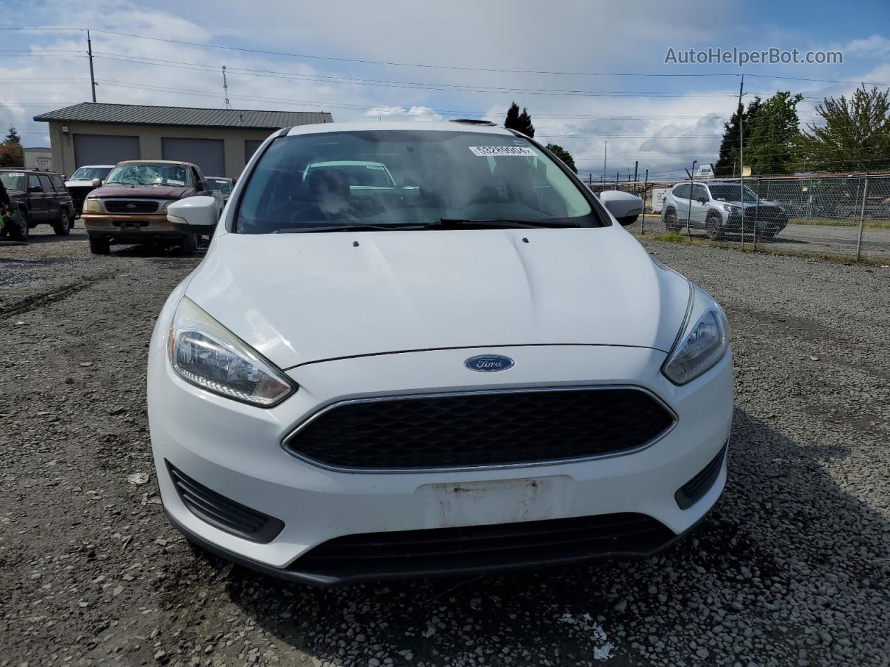 2015 Ford Focus Se Белый vin: 1FADP3F29FL301533