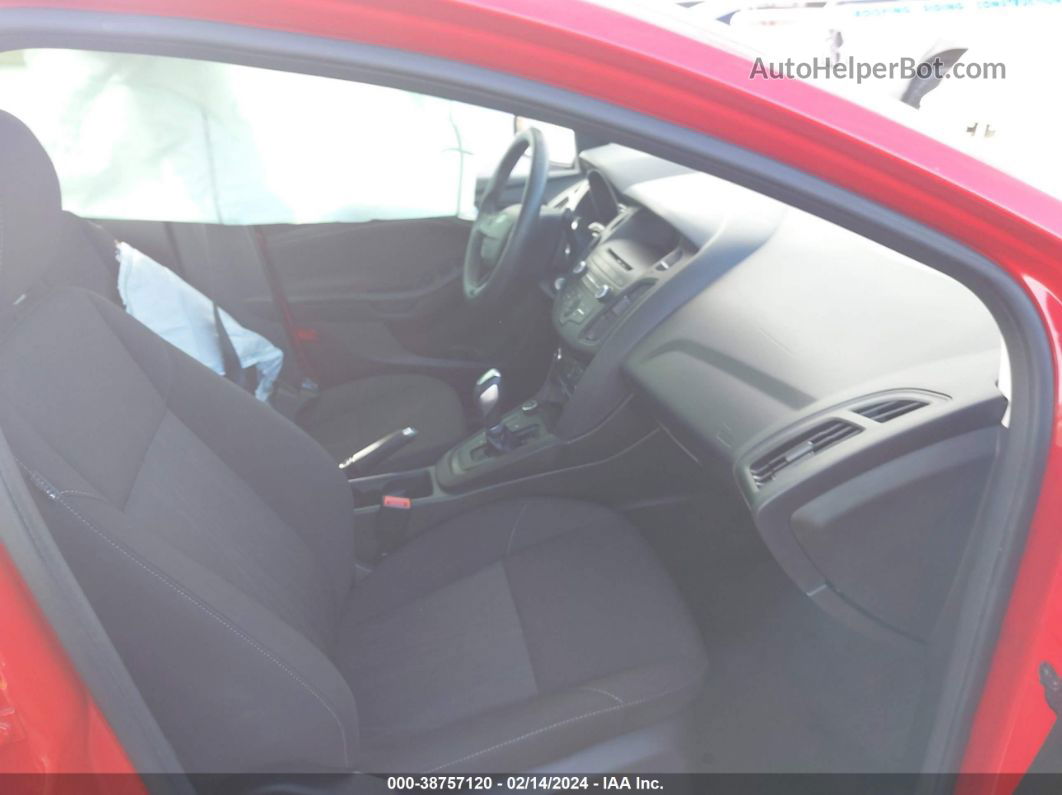 2015 Ford Focus Se Red vin: 1FADP3F29FL345886