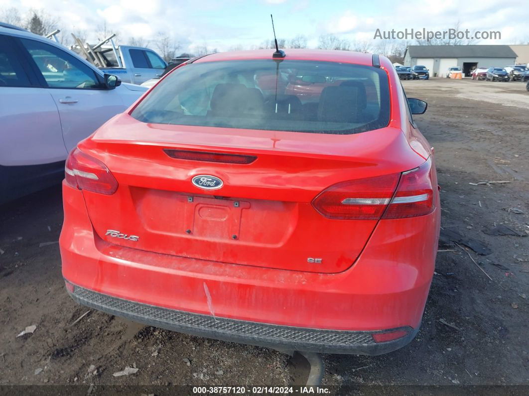 2015 Ford Focus Se Red vin: 1FADP3F29FL345886