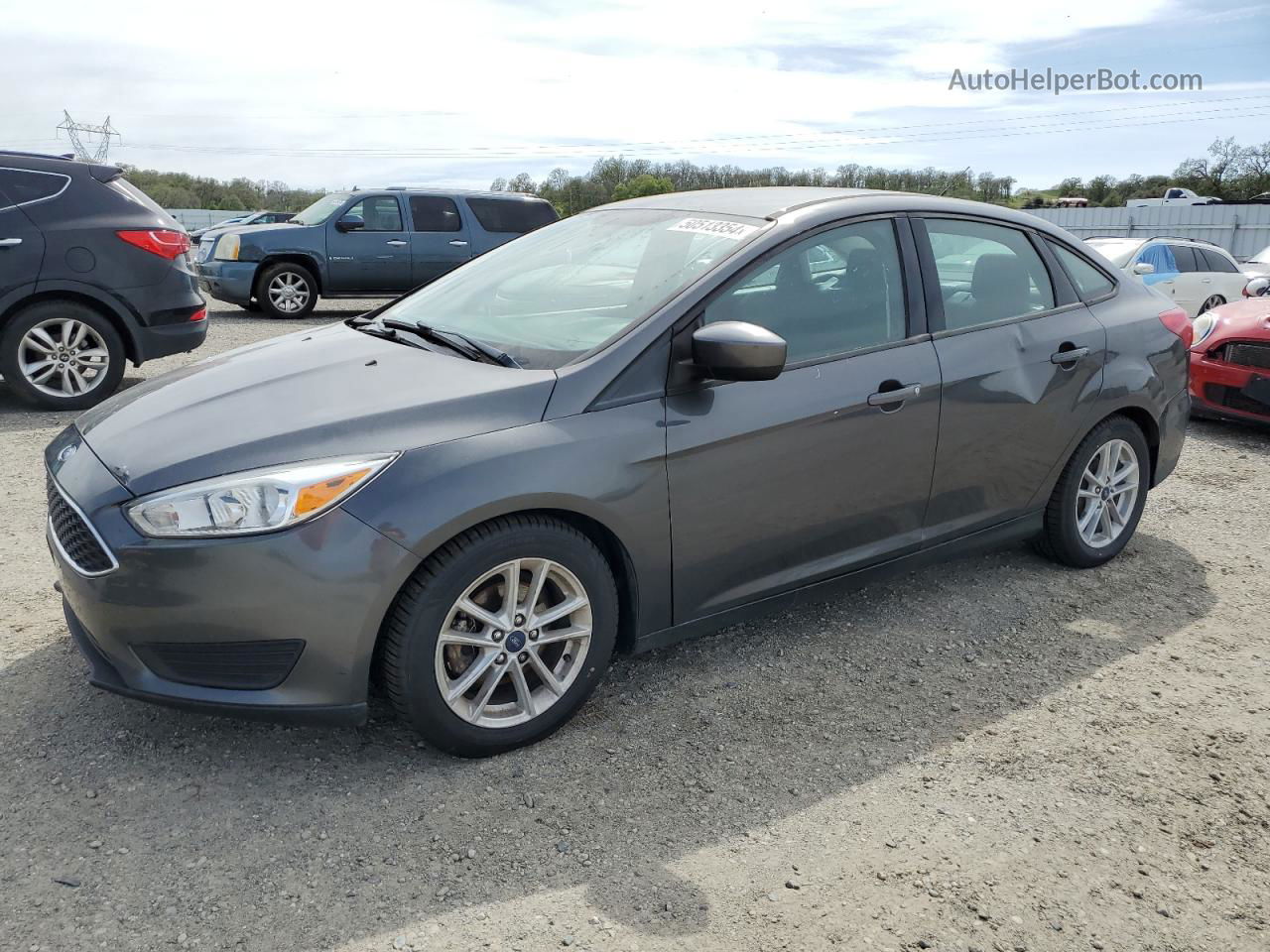 2018 Ford Focus Se Gray vin: 1FADP3F29JL259549