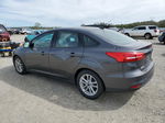 2018 Ford Focus Se Gray vin: 1FADP3F29JL259549