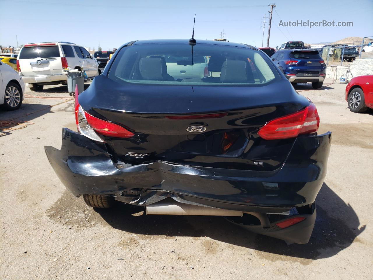 2018 Ford Focus Se Black vin: 1FADP3F29JL260975