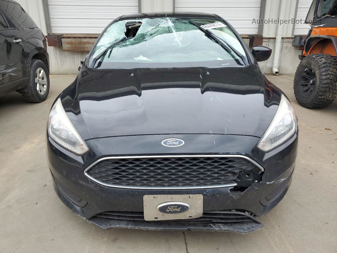 2018 Ford Focus Se Black vin: 1FADP3F29JL266419