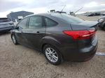 2018 Ford Focus Se Gray vin: 1FADP3F29JL286167