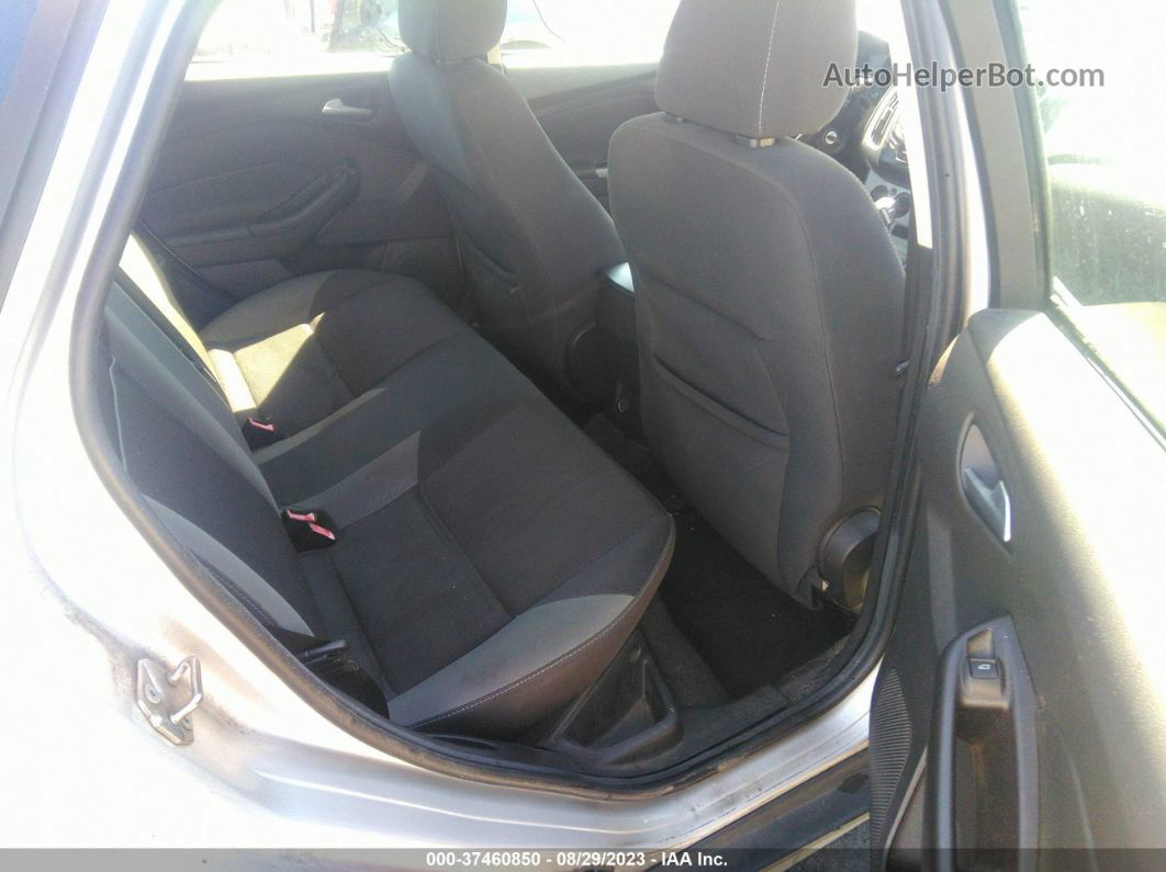 2013 Ford Focus Se Серебряный vin: 1FADP3F2XDL152269