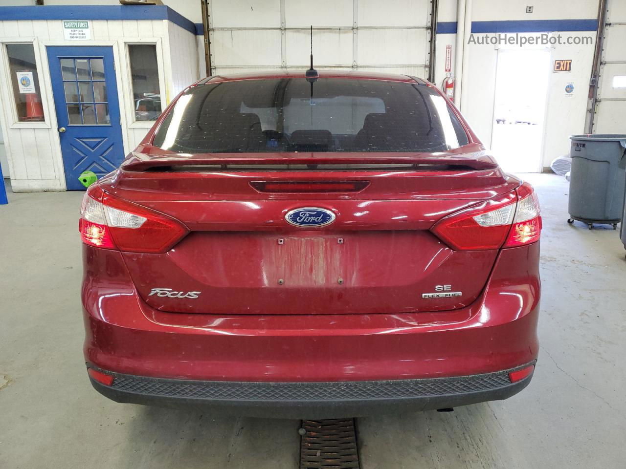 2014 Ford Focus Se Maroon vin: 1FADP3F2XEL184107