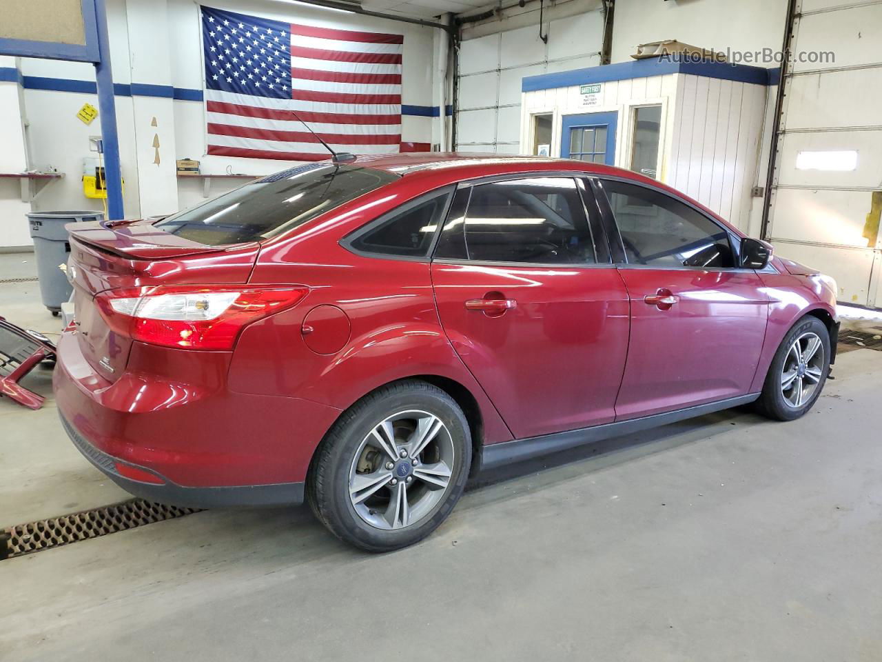 2014 Ford Focus Se Maroon vin: 1FADP3F2XEL184107