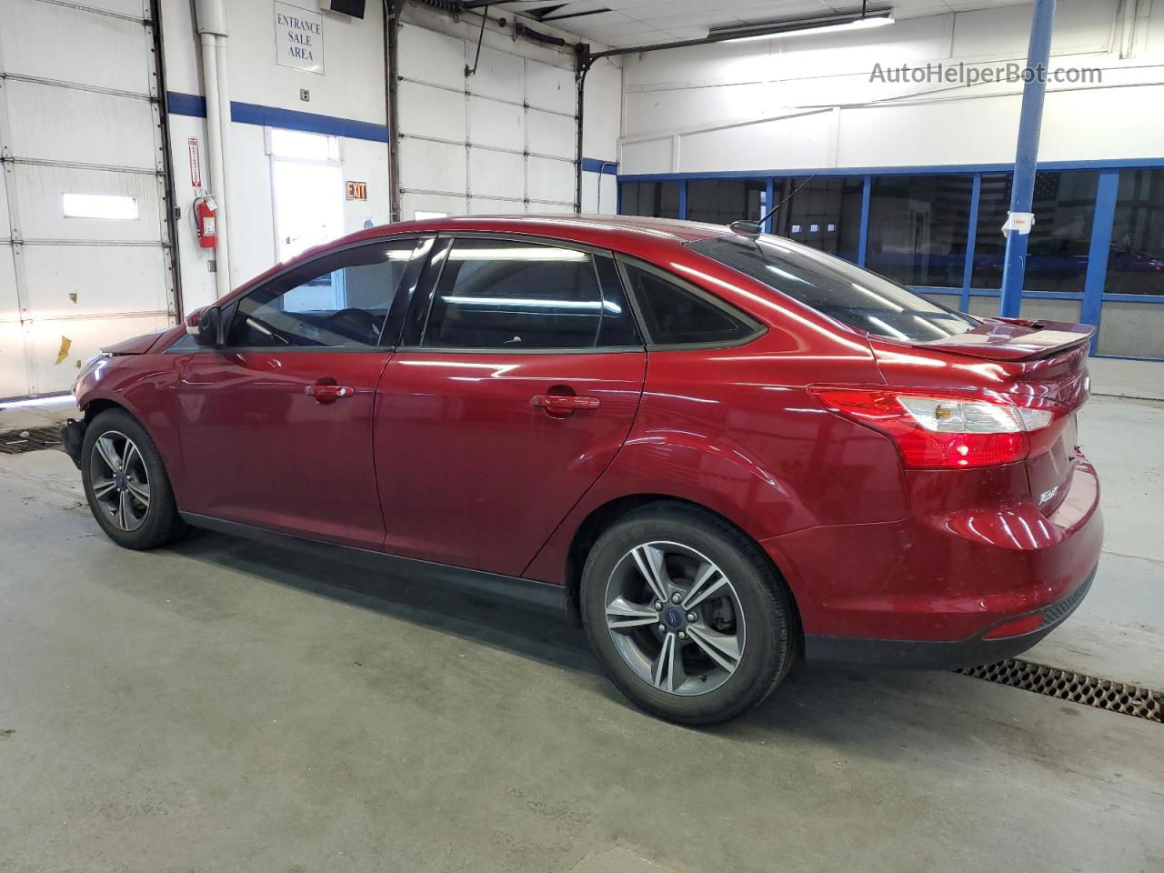 2014 Ford Focus Se Maroon vin: 1FADP3F2XEL184107