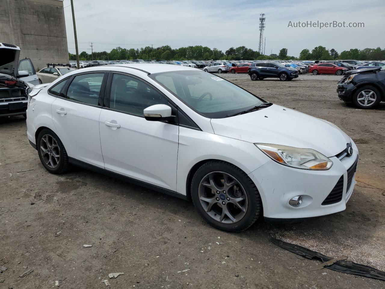 2014 Ford Focus Se White vin: 1FADP3F2XEL274339