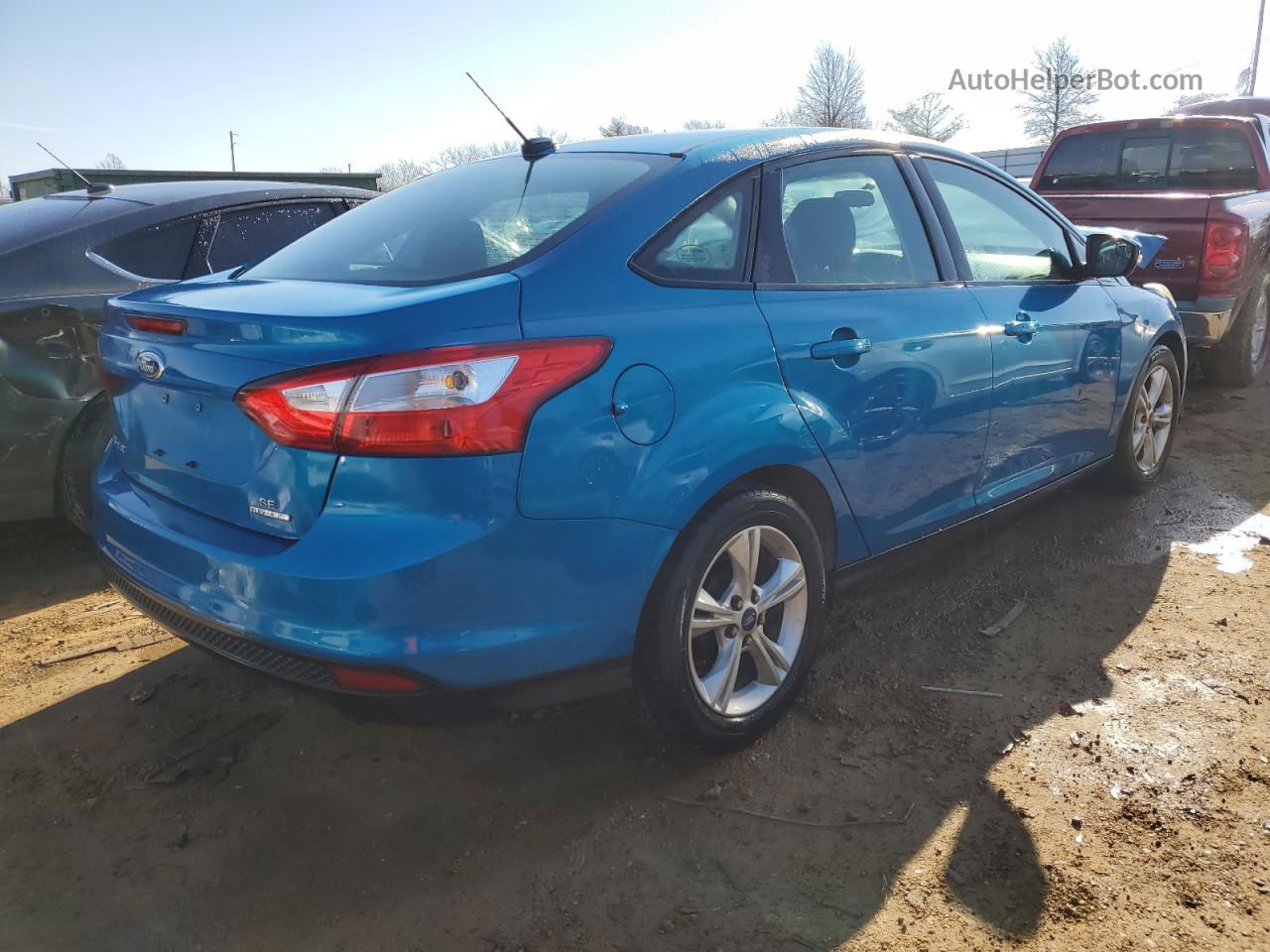 2014 Ford Focus Se Blue vin: 1FADP3F2XEL440830