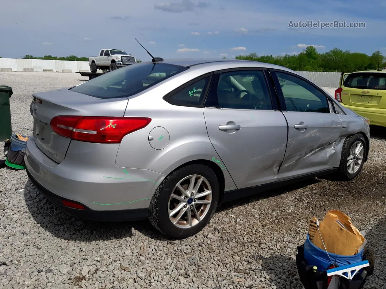 2015 Ford Focus Se Silver vin: 1FADP3F2XFL206222