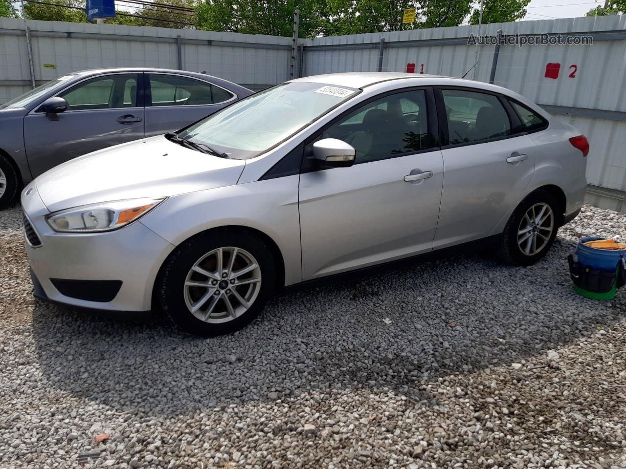 2015 Ford Focus Se Silver vin: 1FADP3F2XFL206222