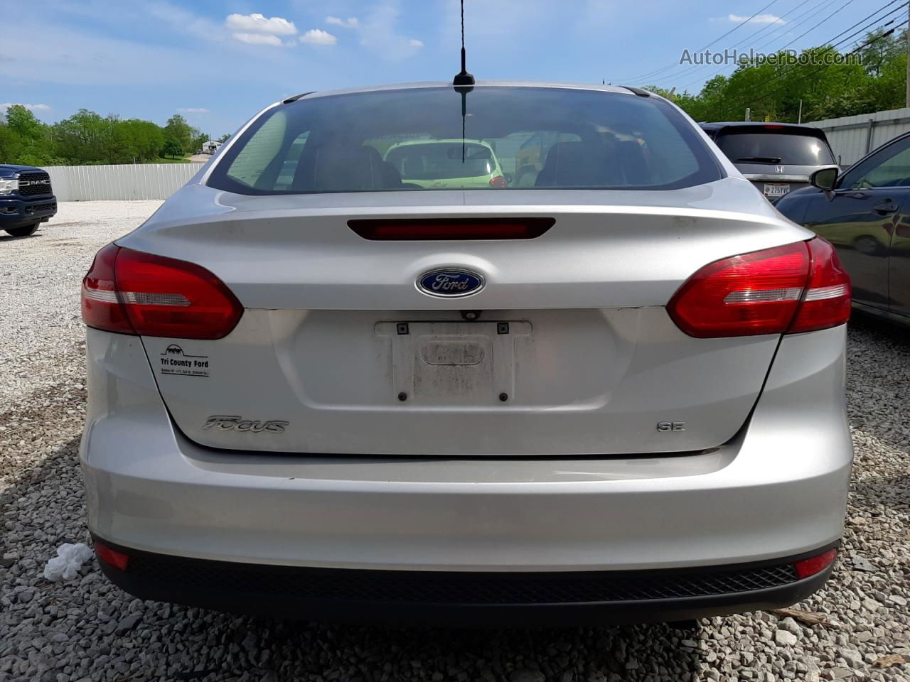 2015 Ford Focus Se Silver vin: 1FADP3F2XFL206222