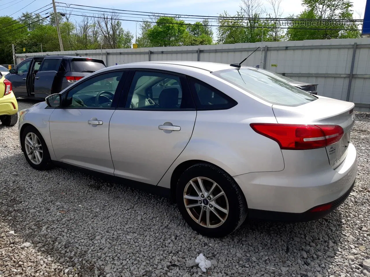 2015 Ford Focus Se Silver vin: 1FADP3F2XFL206222