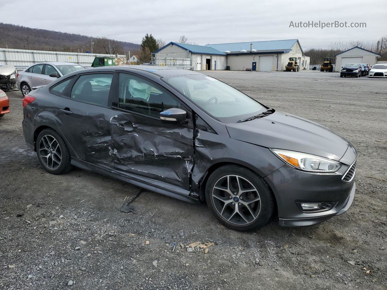 2015 Ford Focus Se Угольный vin: 1FADP3F2XFL237731