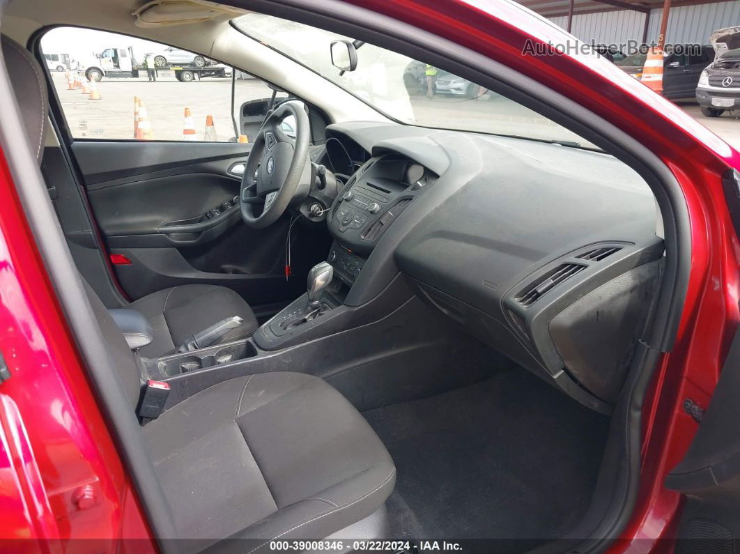 2015 Ford Focus Se Red vin: 1FADP3F2XFL241696