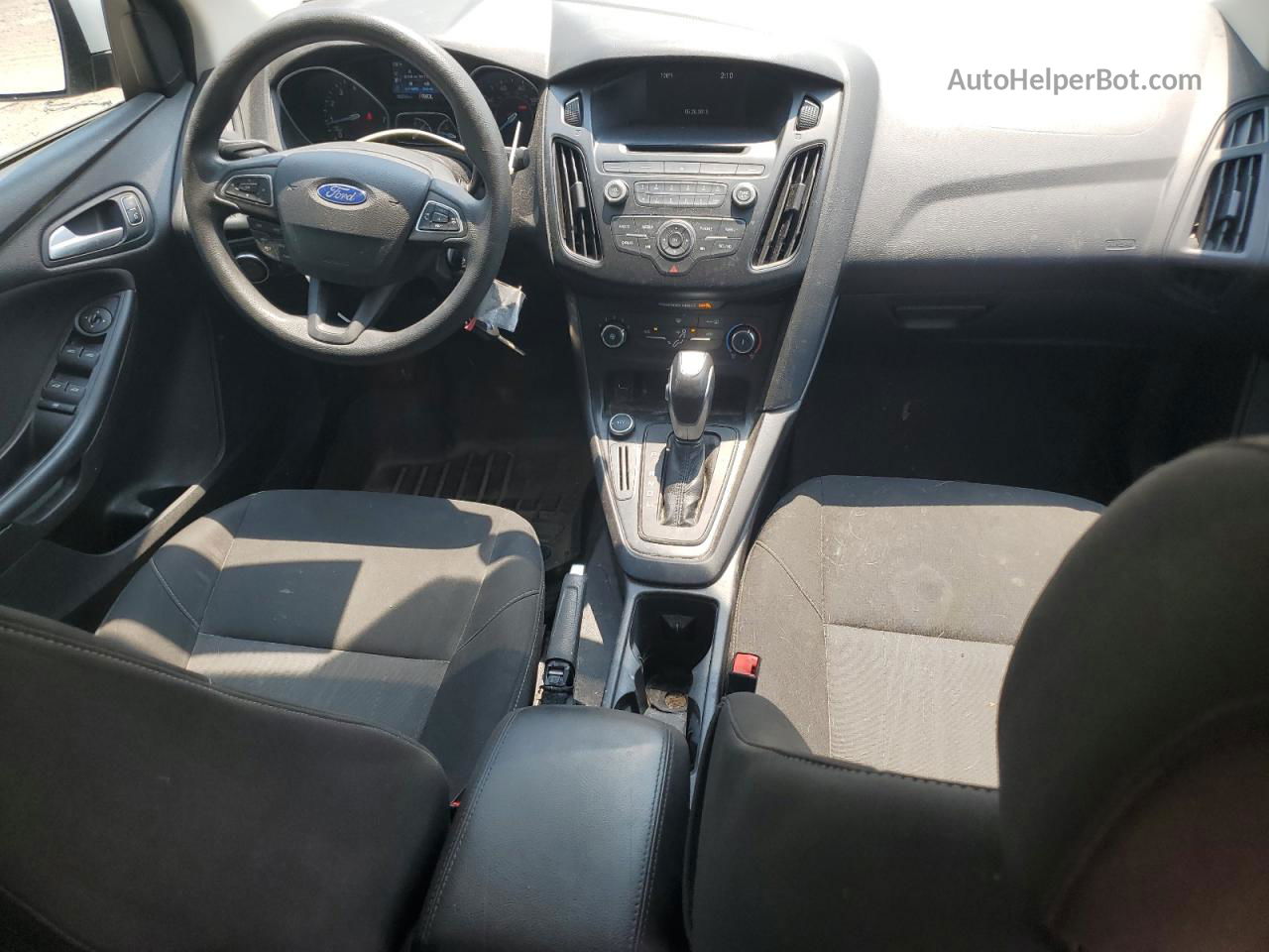 2015 Ford Focus Se White vin: 1FADP3F2XFL280370