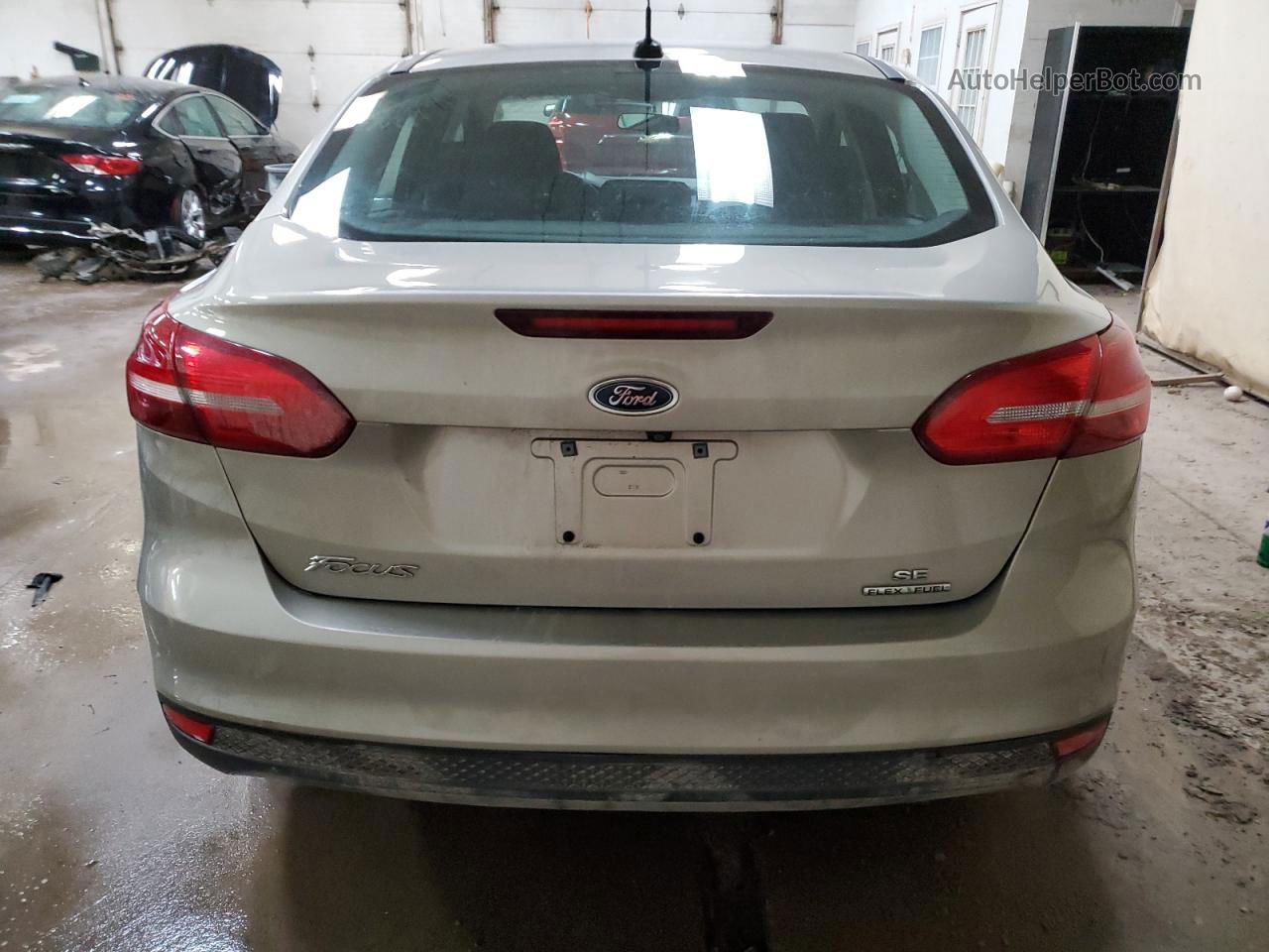 2015 Ford Focus Se Silver vin: 1FADP3F2XFL299341