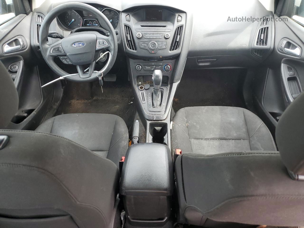 2015 Ford Focus Se Белый vin: 1FADP3F2XFL365368