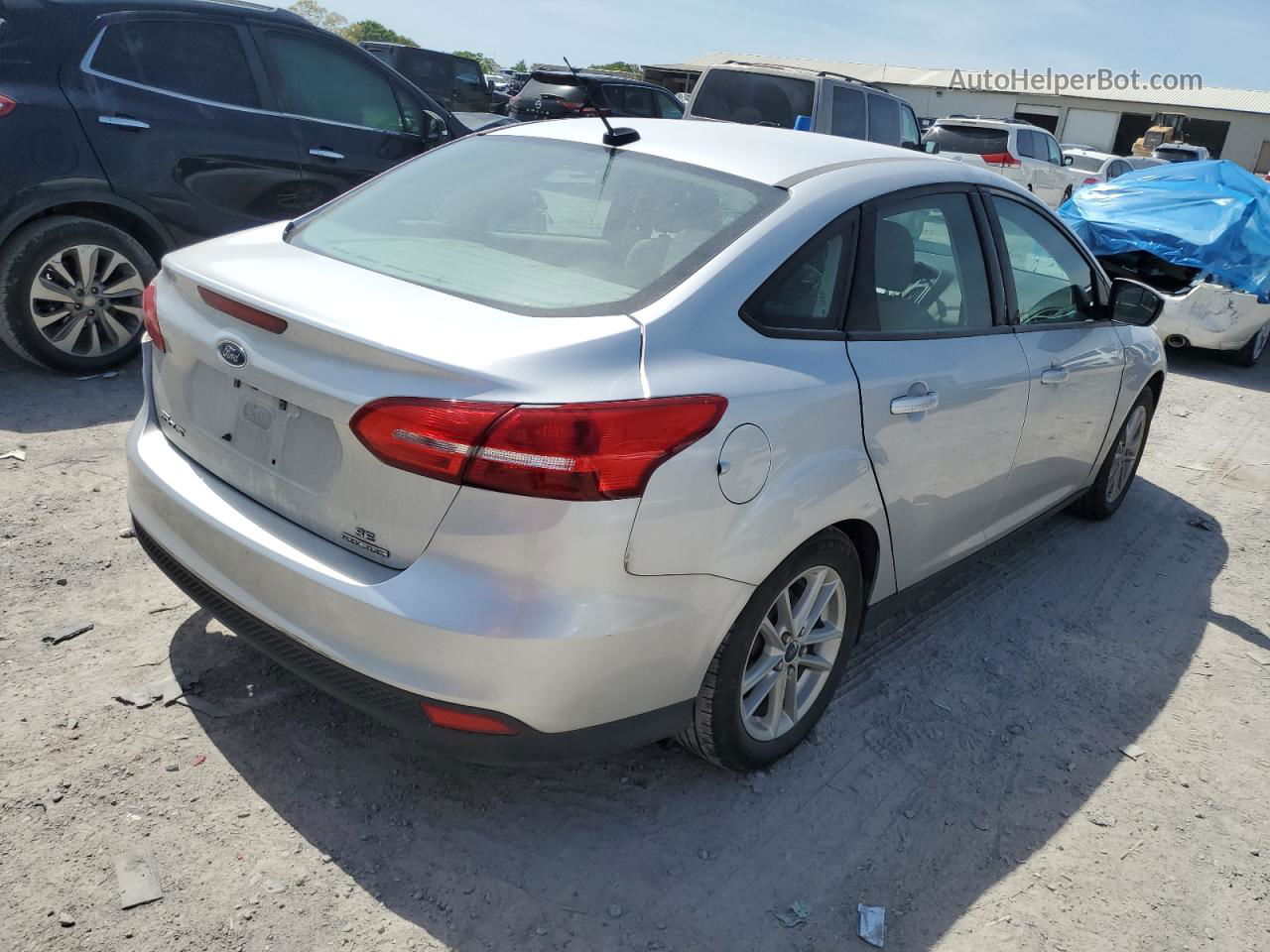 2016 Ford Focus Se Silver vin: 1FADP3F2XGL281049