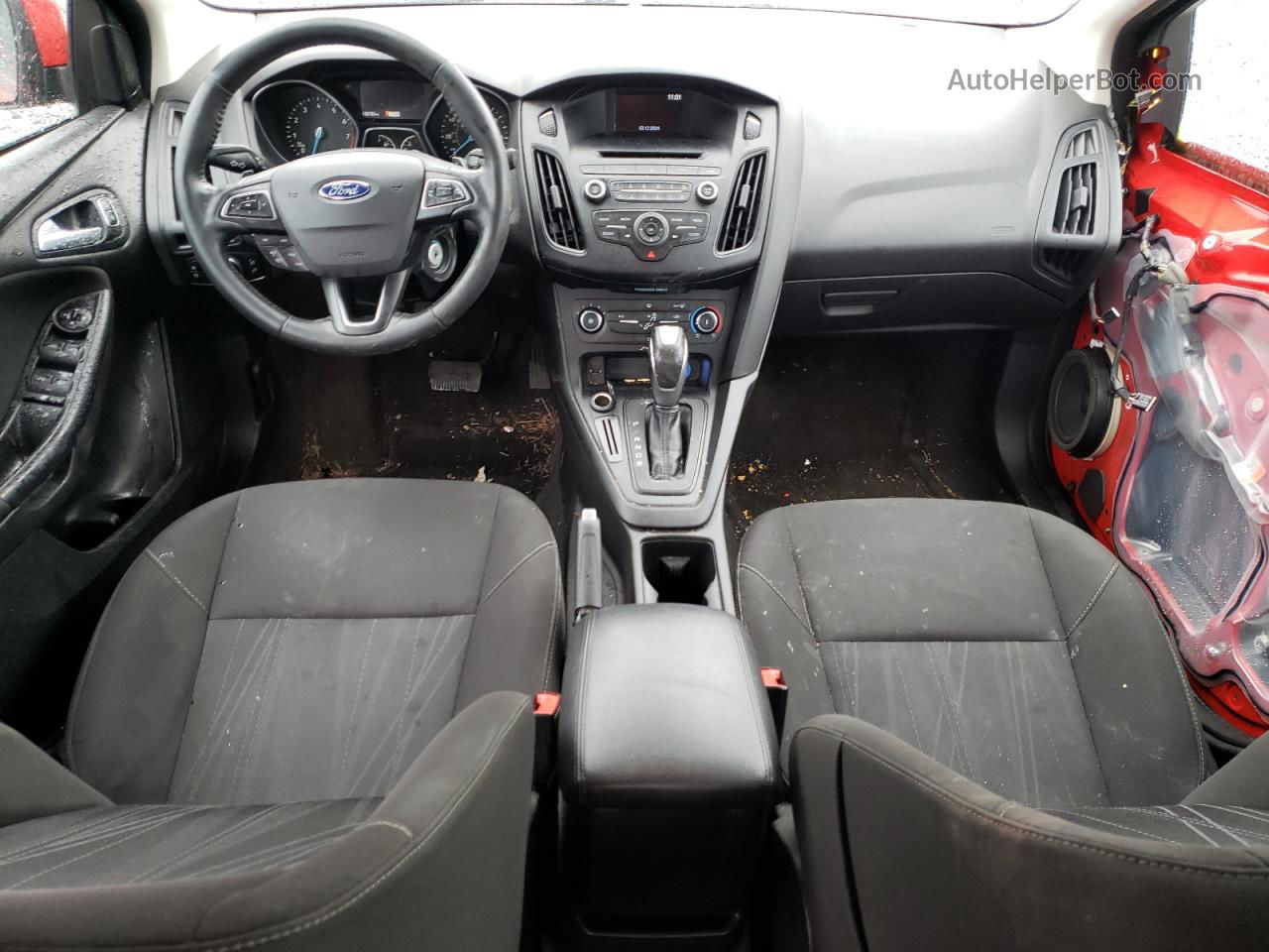 2016 Ford Focus Se Красный vin: 1FADP3F2XGL325051