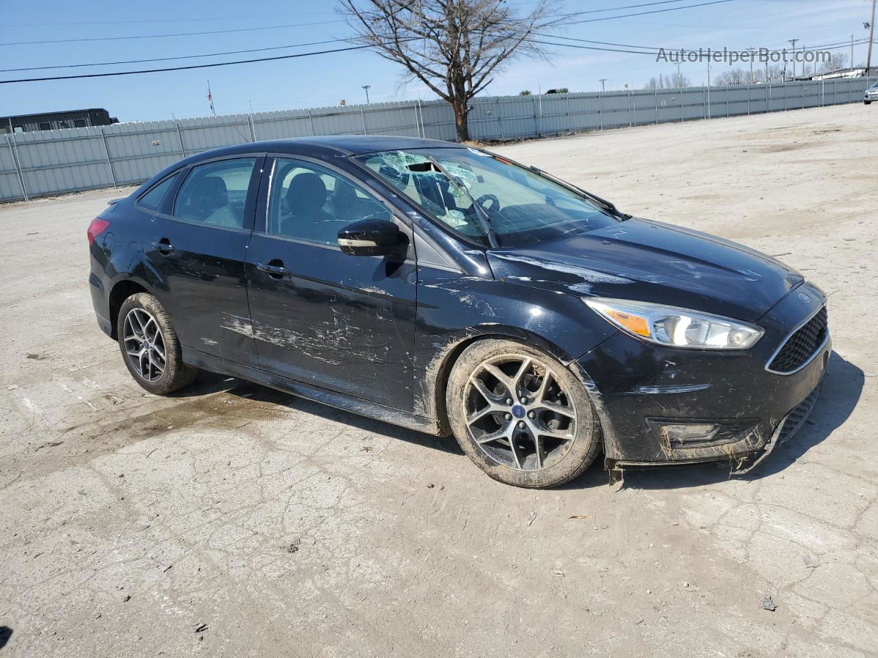 2016 Ford Focus Se Черный vin: 1FADP3F2XGL382687