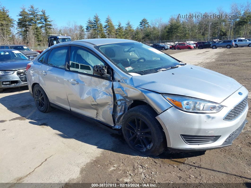 2017 Ford Focus Se Silver vin: 1FADP3F2XHL301270