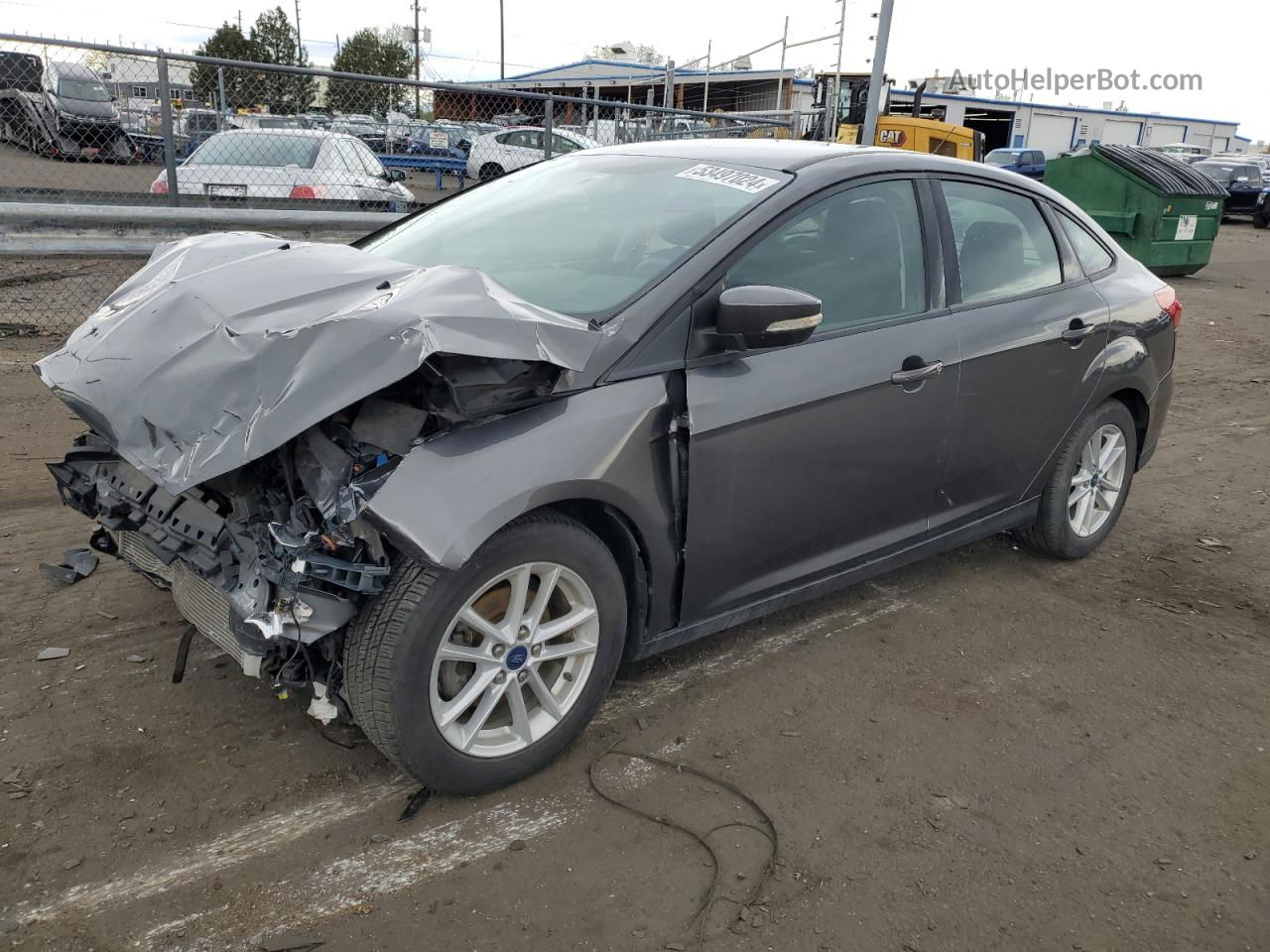 2018 Ford Focus Se Gray vin: 1FADP3F2XJL204933