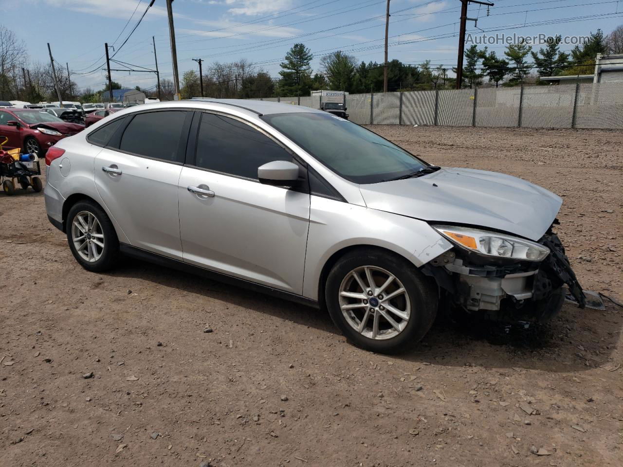 2018 Ford Focus Se Silver vin: 1FADP3F2XJL207217