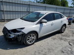 2018 Ford Focus Se White vin: 1FADP3F2XJL324764