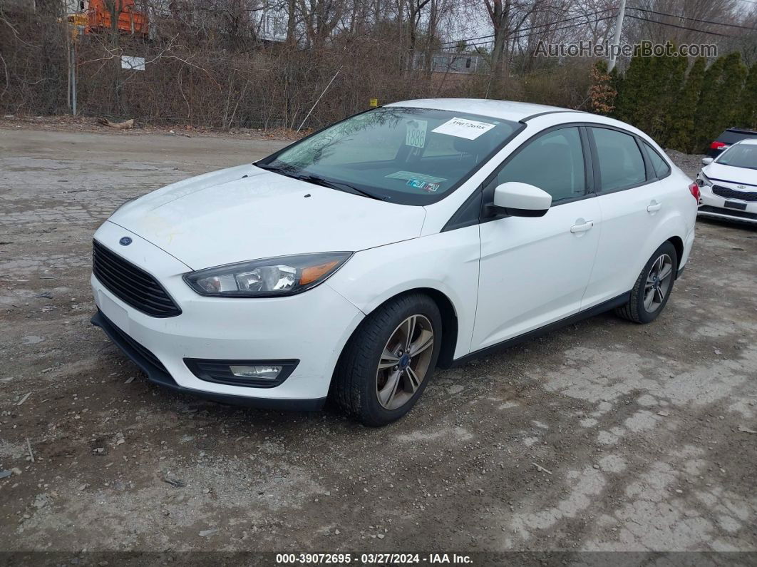 2018 Ford Focus Se Белый vin: 1FADP3FE1JL221632