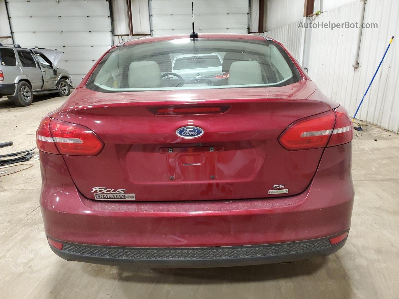 2017 Ford Focus Se Red vin: 1FADP3FE3HL201179