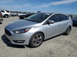 2018 Ford Focus Se Silver vin: 1FADP3FE3JL223902