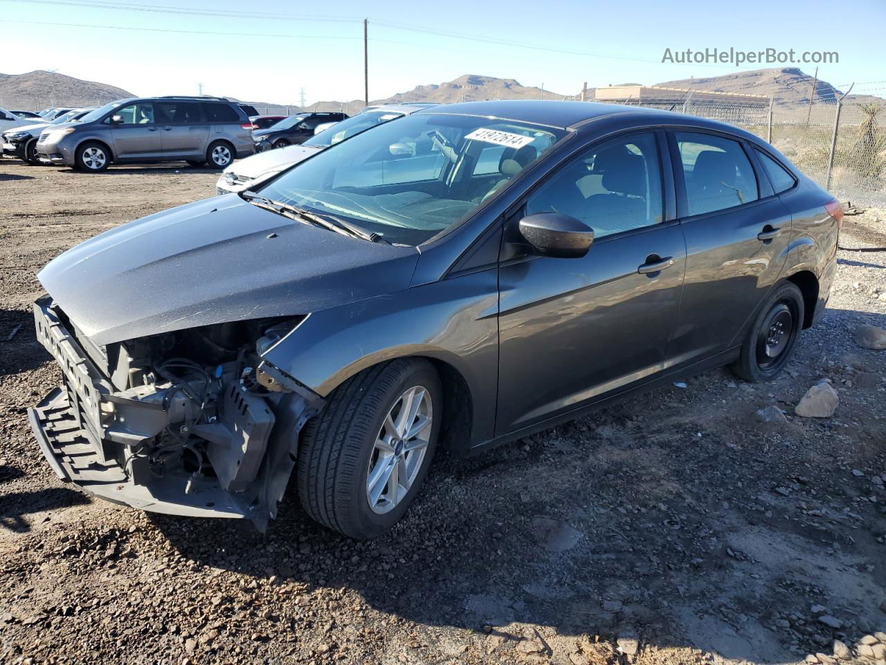 2018 Ford Focus Se Gray vin: 1FADP3FE7JL313151