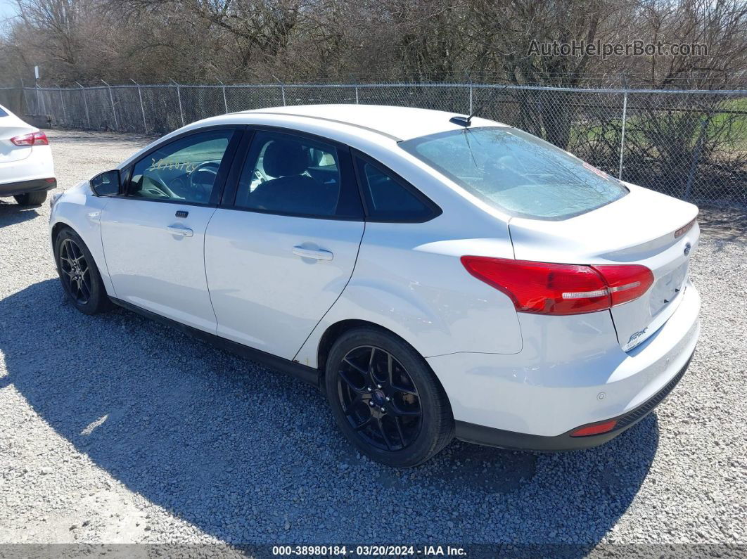 2016 Ford Focus Se White vin: 1FADP3FE8GL257603