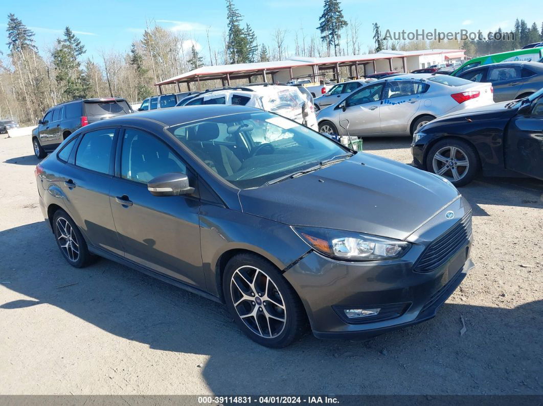 2017 Ford Focus Se Gray vin: 1FADP3FE8HL334245