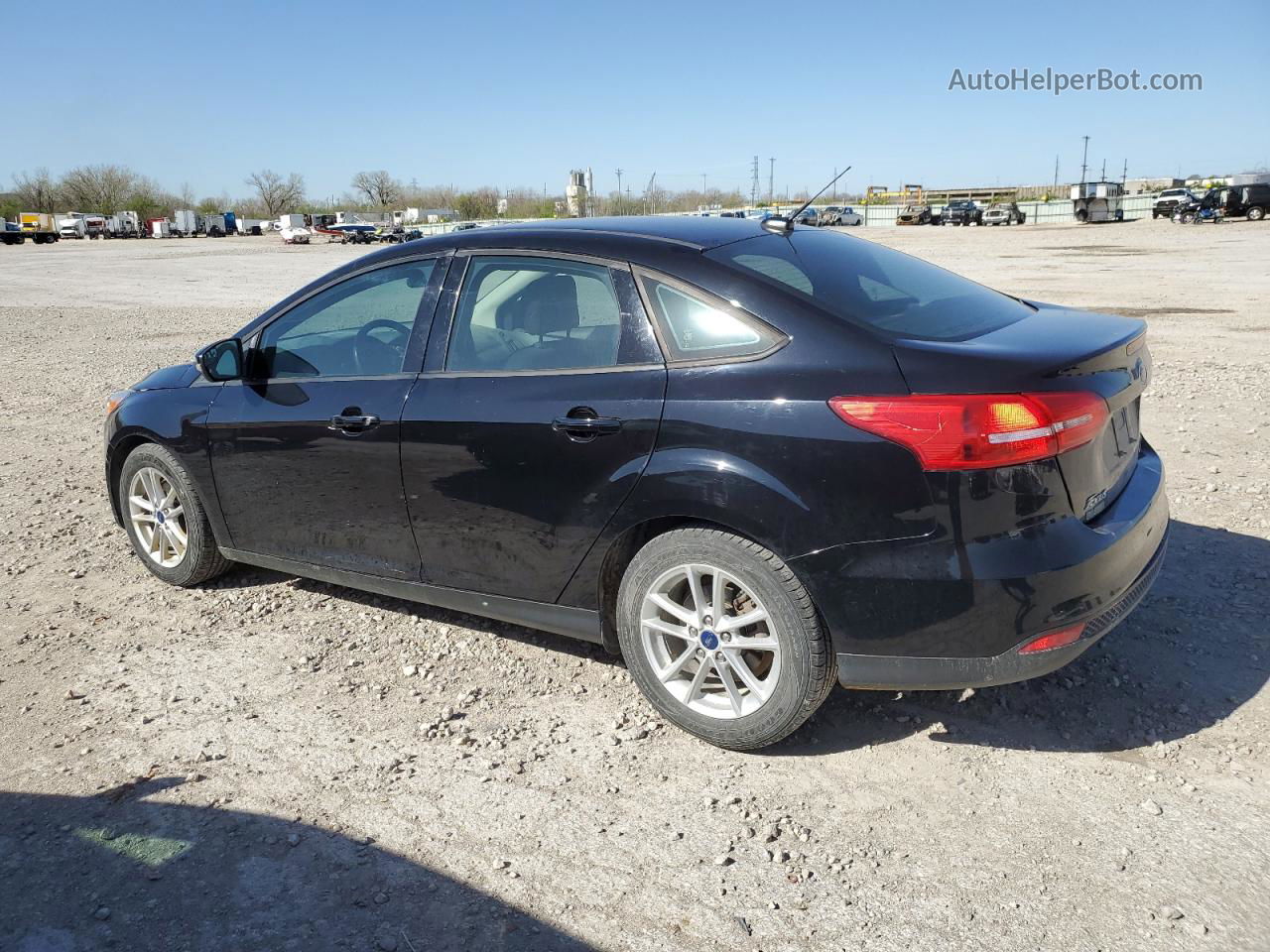 2018 Ford Focus Se Black vin: 1FADP3FE9JL229834