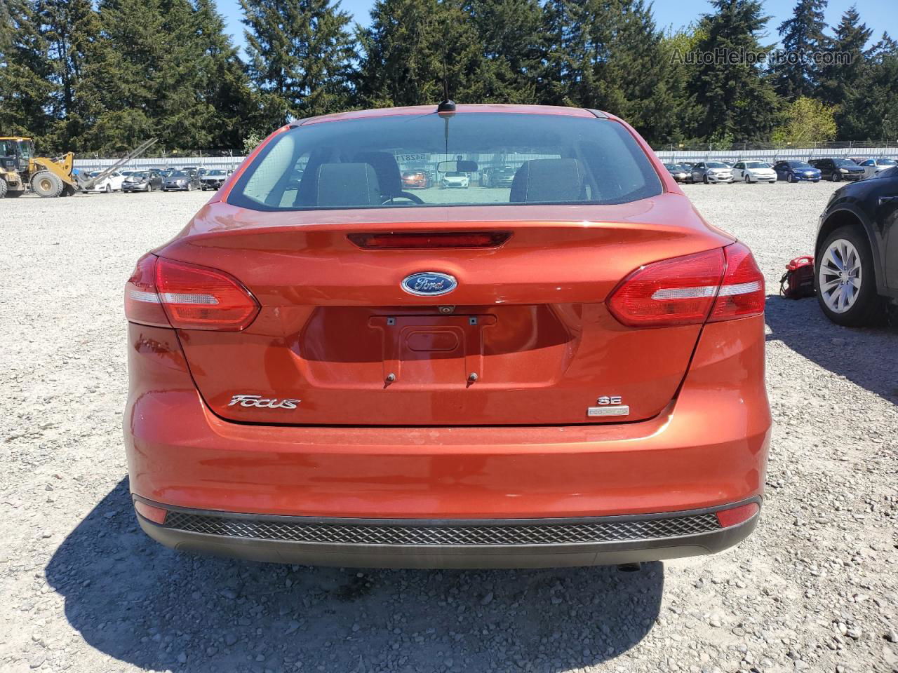 2018 Ford Focus Se Burgundy vin: 1FADP3FE9JL293484