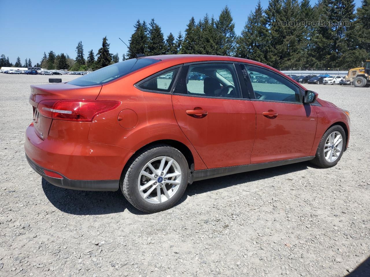 2018 Ford Focus Se Burgundy vin: 1FADP3FE9JL293484