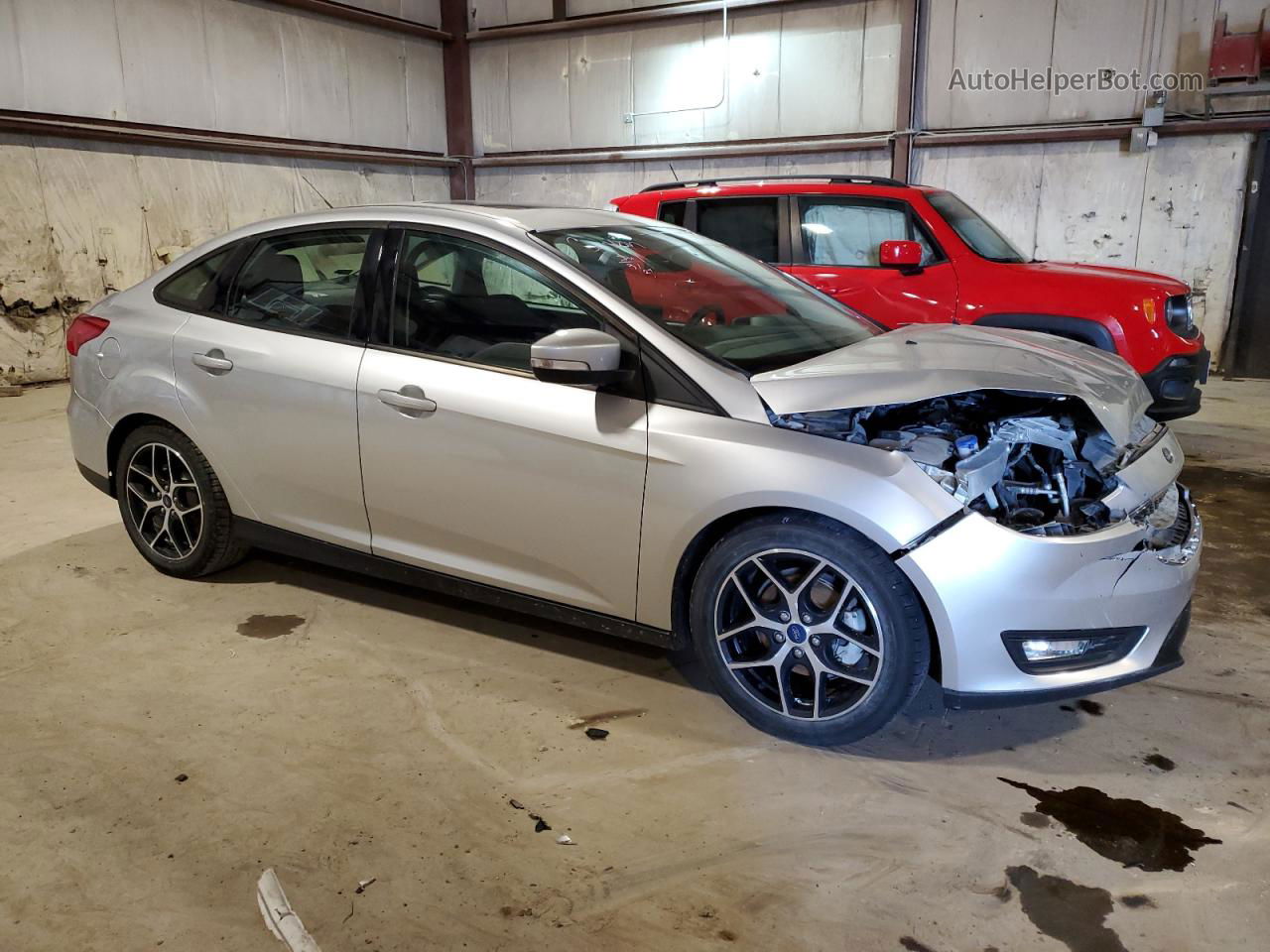 2018 Ford Focus Sel Silver vin: 1FADP3H21JL309664