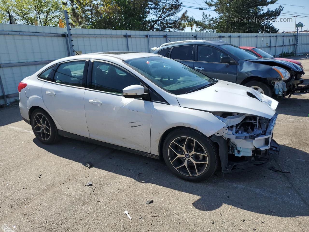 2017 Ford Focus Sel White vin: 1FADP3H23HL325293