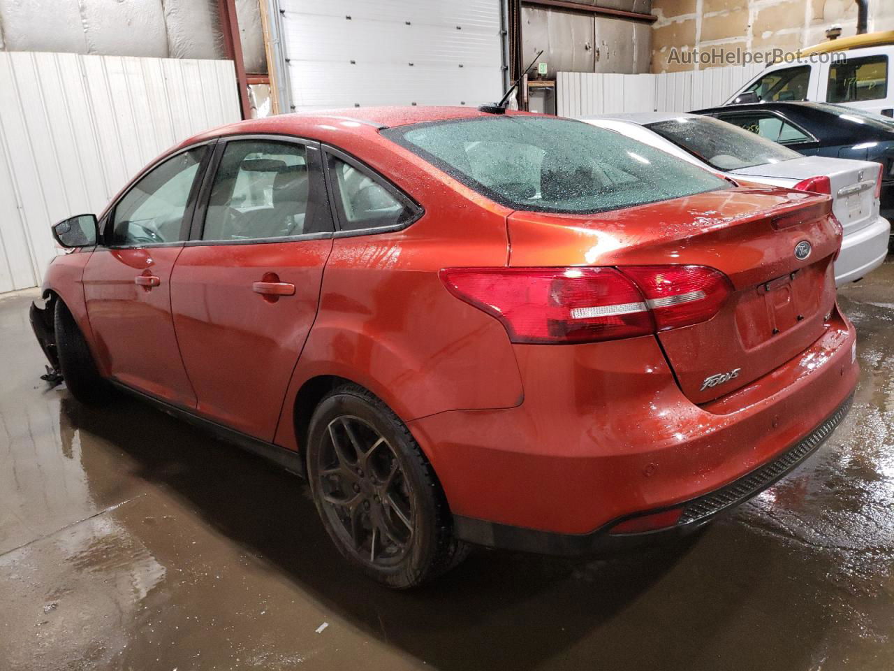 2018 Ford Focus Sel Red vin: 1FADP3H23JL326532