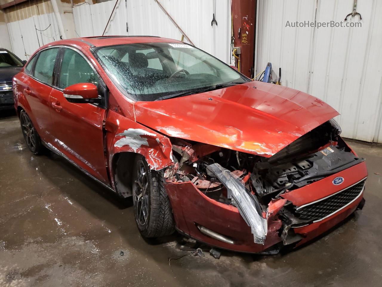 2018 Ford Focus Sel Red vin: 1FADP3H23JL326532