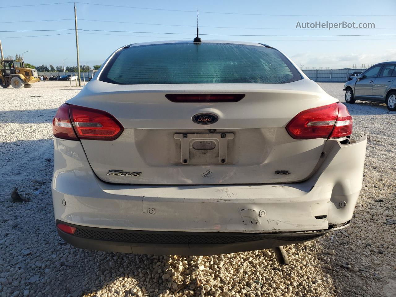 2018 Ford Focus Sel White vin: 1FADP3H2XJL245575